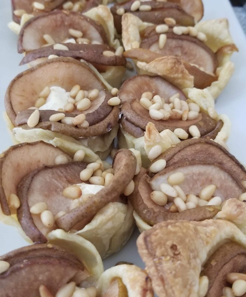 Honey goat cheese and pear puffed pastry