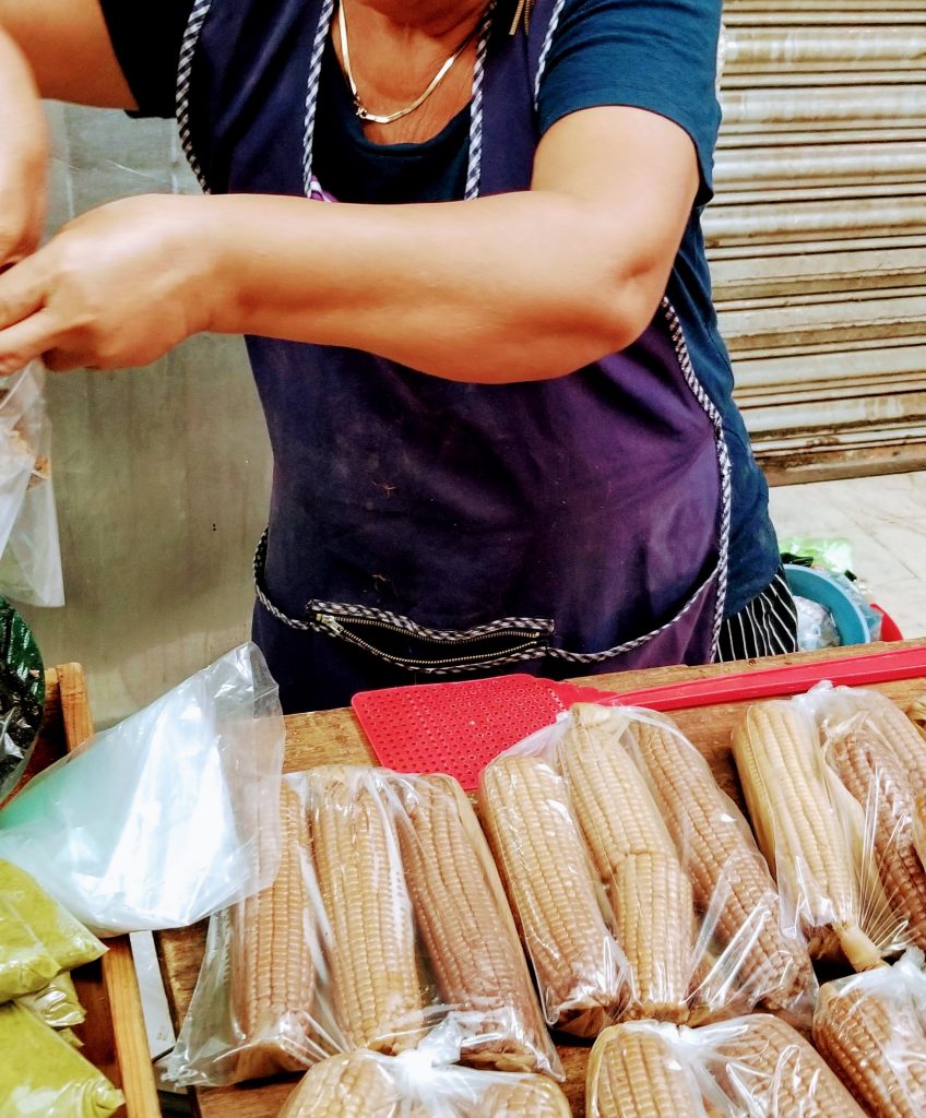 dried corn vendor