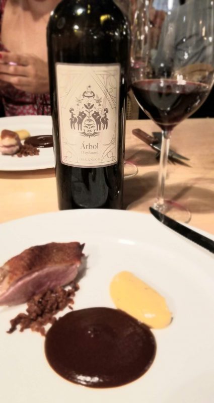 Duck (super crunchy) with aioli of habanero chile mole sauce, paired with an Arbol organic wine from their sister property Finca la Carrodilla