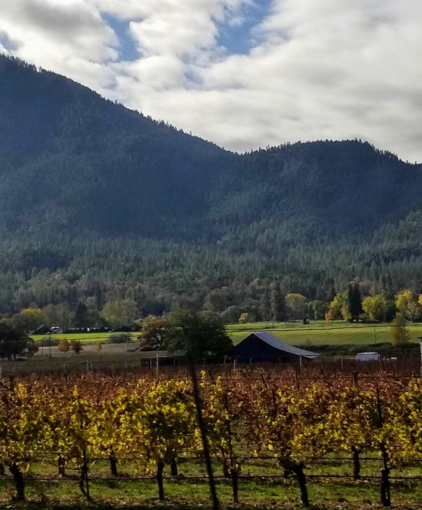 Applegate Valley Oregon in the fall