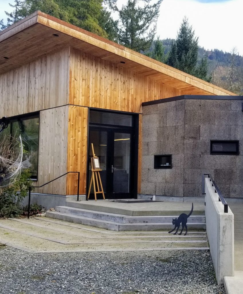 Cowhorn Winetasting Building